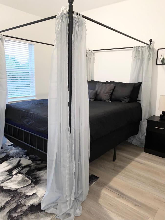 Luxe Three Story Duplex Near Downtown & Med Center Vila Houston Exterior foto